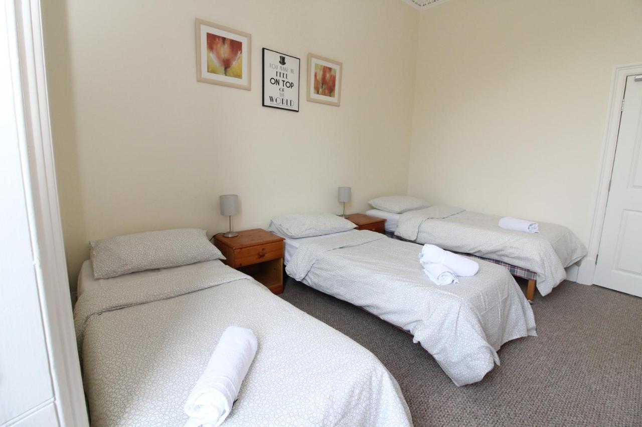 אדינבורו Central Two Bedroom Victorian Apartment With Free Parking מראה חיצוני תמונה