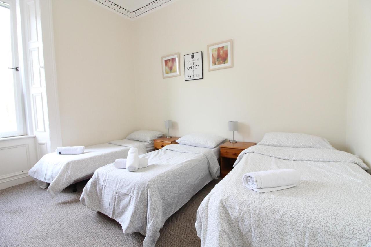 אדינבורו Central Two Bedroom Victorian Apartment With Free Parking מראה חיצוני תמונה